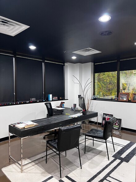 More Photos Of 5308 W Plano Pky, Plano Office For Sale