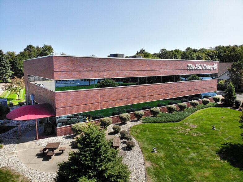More Photos Of 2120 University Park Dr, Okemos Medical For Sale