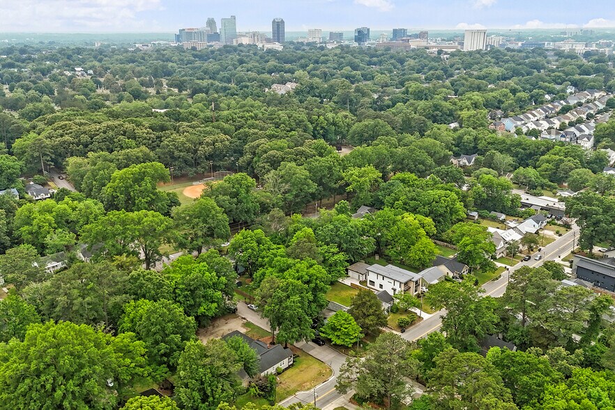 More Photos Of 700 Glascock St, Raleigh Apartments For Sale