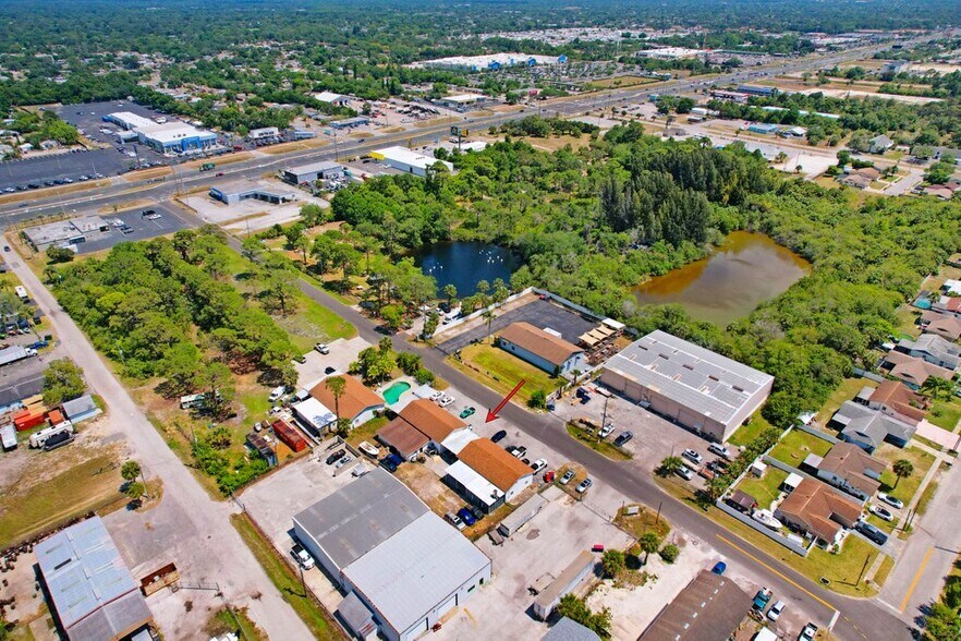 More Photos Of 6801 Tower Dr, Hudson Service For Lease