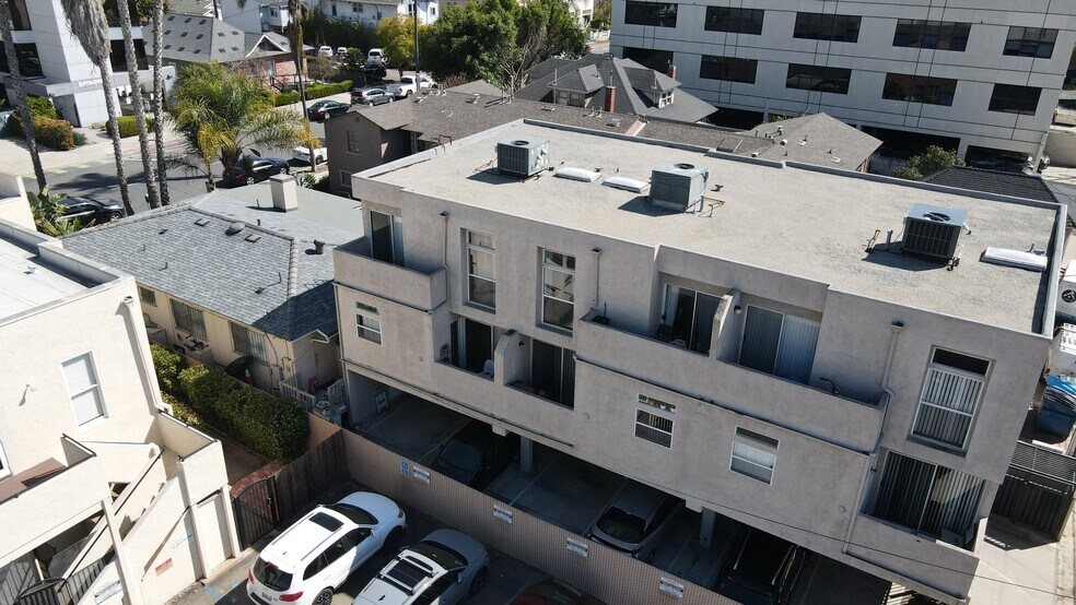 More Photos Of 3664 4th Ave, San Diego Apartments For Sale