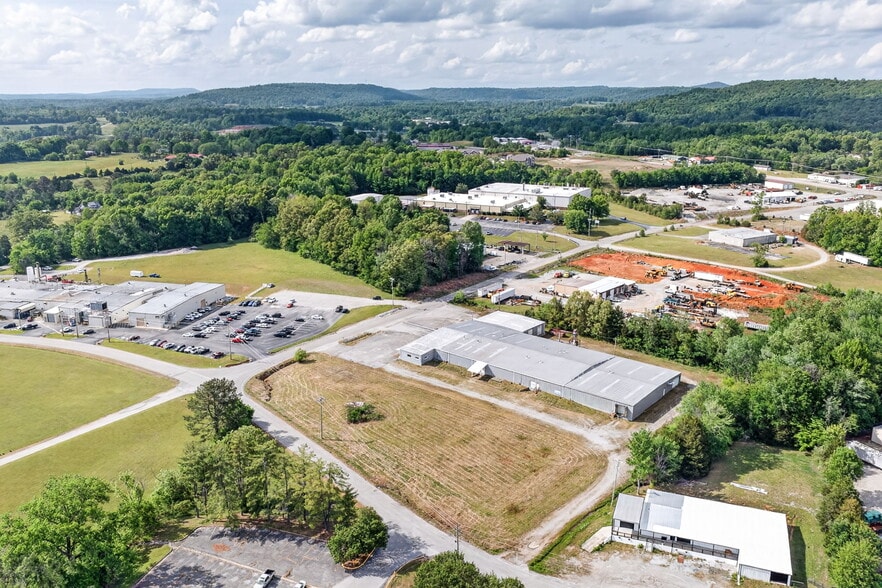 More Photos Of 167 Industrial Park Cir, Livingston Manufacturing For Lease
