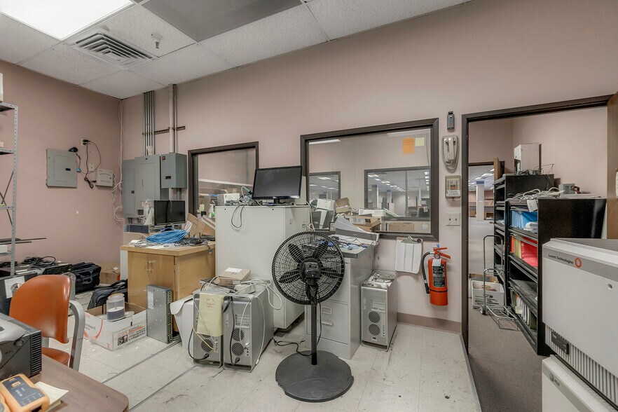 More Photos Of 400 E Park Ave, Chico Office For Sale