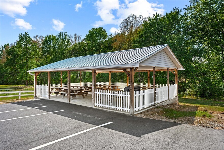 More Photos Of 22114 Carters Gate Rd, Ruther Glen Religious Facility For Sale