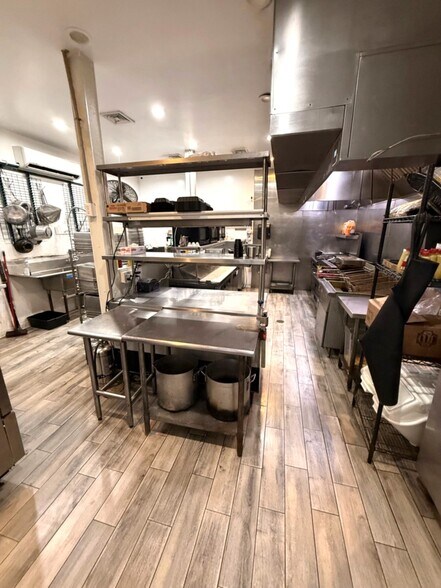 More Photos Of 36 W Pine Ave, Eastpoint Restaurant For Sale