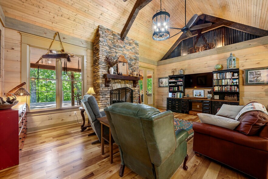 More Photos Of 1638 Old Minor Rd, Culloden Specialty For Sale