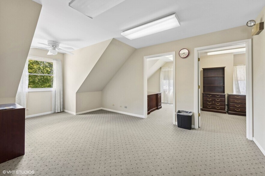 More Photos Of 105 E Irving Park Rd, Itasca Loft Creative Space For Sale