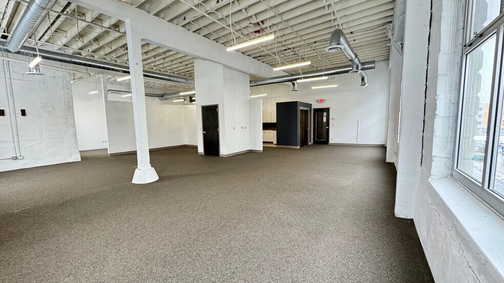 More Photos Of 15-17 Pitkin St, Rochester Loft Creative Space For Lease