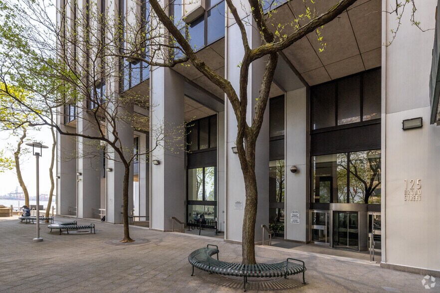 More Photos Of 125 Broad St, New York Office For Lease
