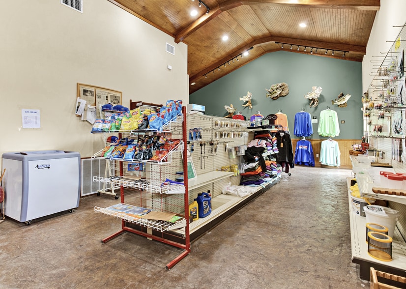 More Photos Of 507 County Road 1550, Alba Multifamily For Sale