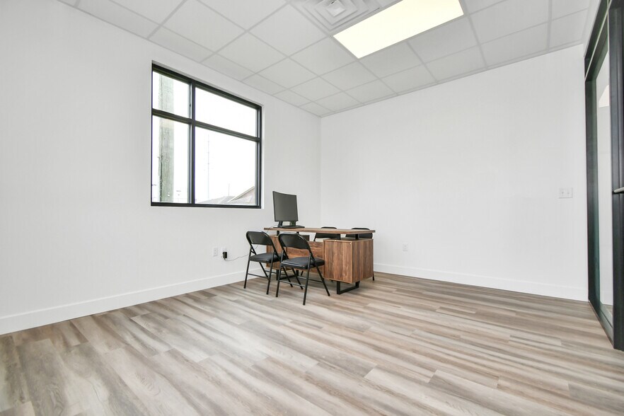 More Photos Of 4807 Sugar Grove Blvd, Stafford Medical For Lease