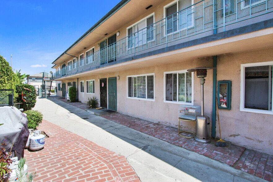More Photos Of 6509 Brynhurst Ave, Los Angeles Apartments For Sale
