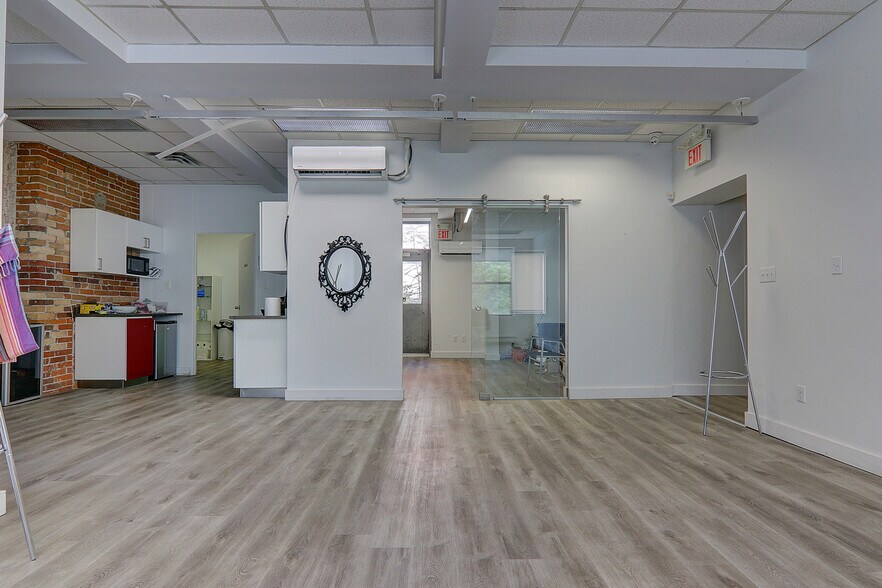 More Photos Of 66 Gerrard St E, Toronto Storefront Retail Office For Lease