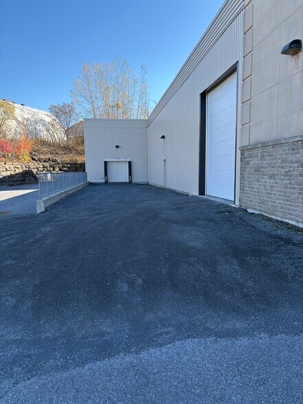 More Photos Of 2747 Chamberland St, Clarence-Rockland Freestanding For Sale