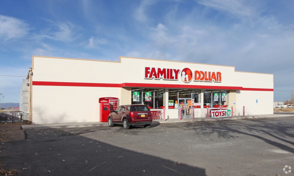 More Photos Of 701 N 5th St, Estancia Freestanding For Sale