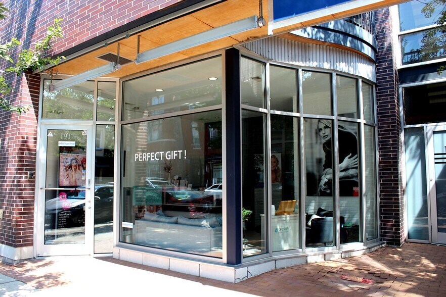 More Photos Of 1915-1917 N Damen Ave, Chicago Storefront For Sale
