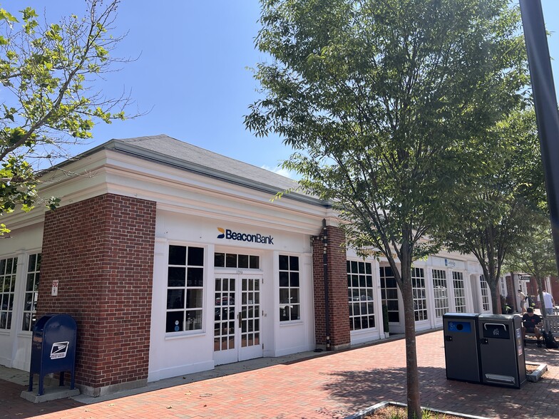 More Photos Of 1777-1793 Massachusetts Ave, Lexington Storefront For Lease