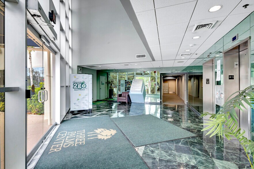 More Photos Of 2141 S Alternate A1A Hwy, Jupiter Medical For Sale