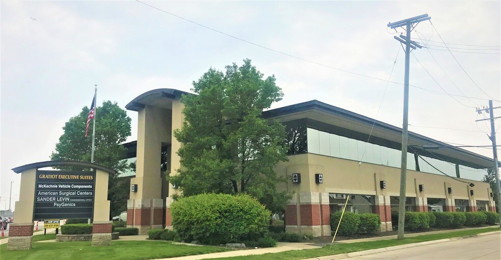 Primary Photo Of 27085-27087 Gratiot Ave, Roseville Office For Lease