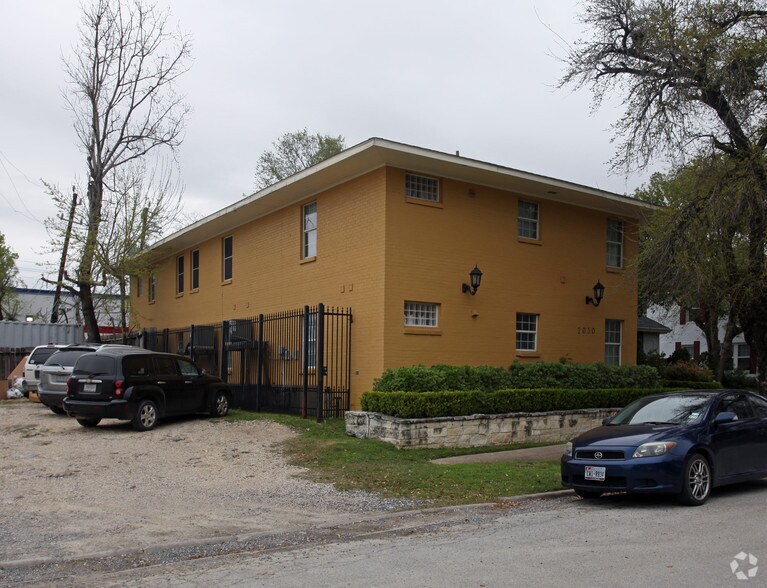 More Photos Of 2030 Portsmouth St, Houston Apartments For Sale