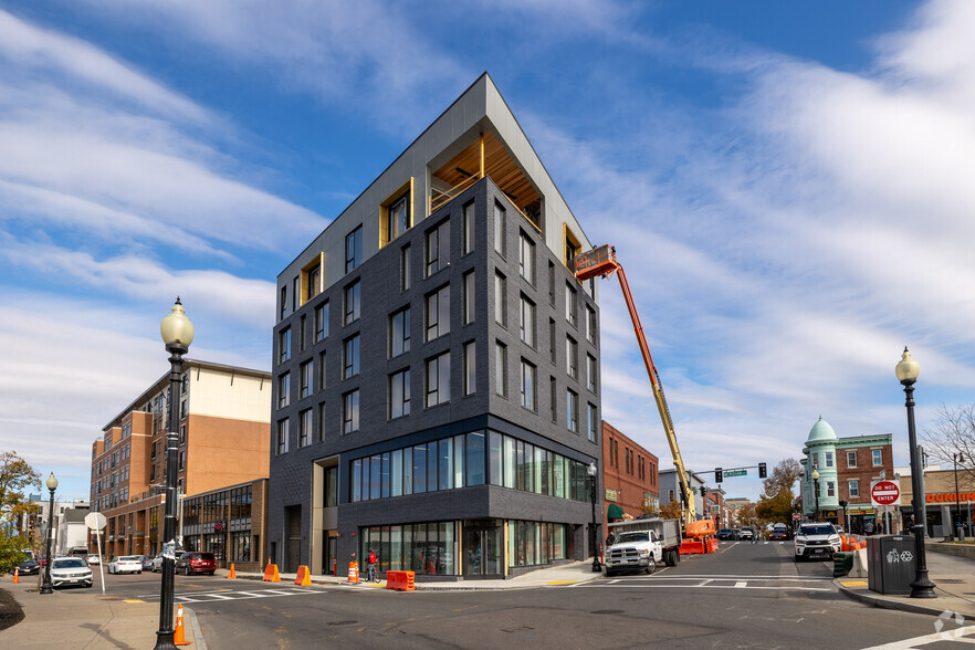 Primary Photo Of 215 Border St, East Boston Apartments For Lease