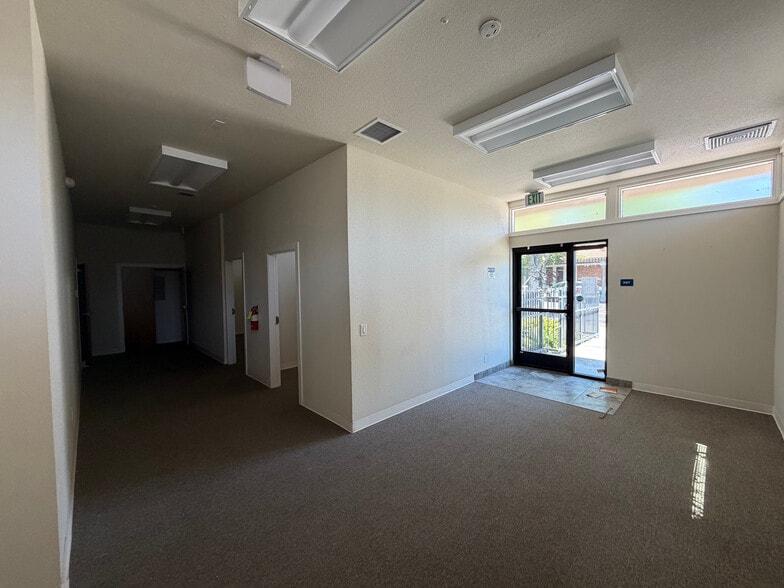 More Photos Of 125 N Church St, Lodi Office For Lease