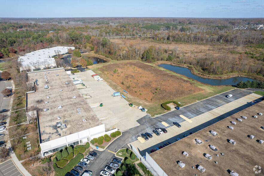More Photos Of 8560 Magellan Pkwy, Richmond Light Distribution For Lease
