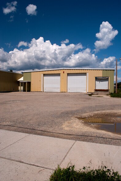 More Photos Of 1308 Ontario St, Sandpoint Warehouse For Lease
