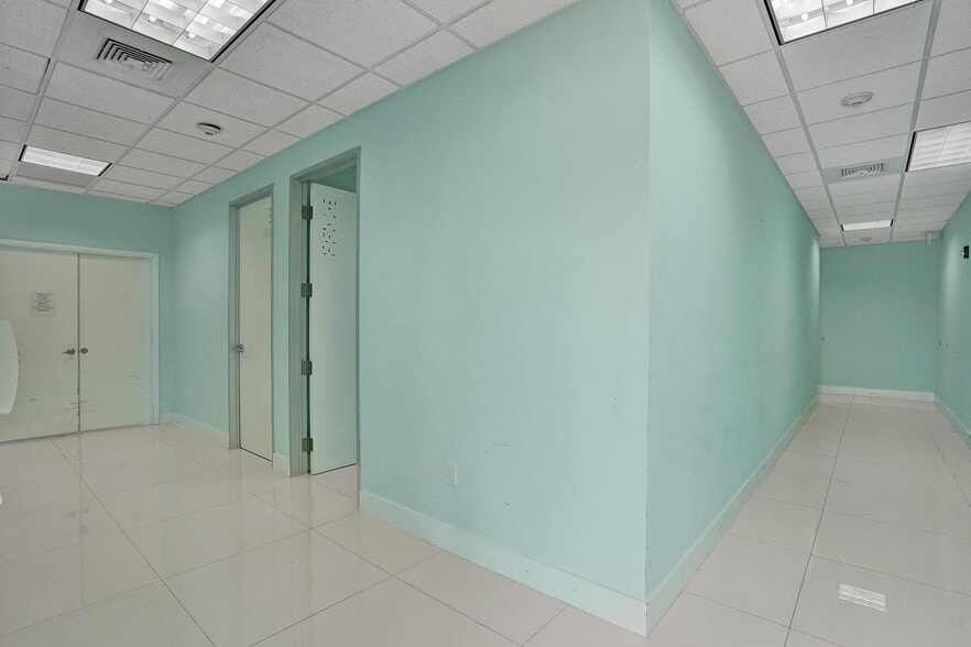 More Photos Of 15620 SW 29th St, Miramar Medical For Sale