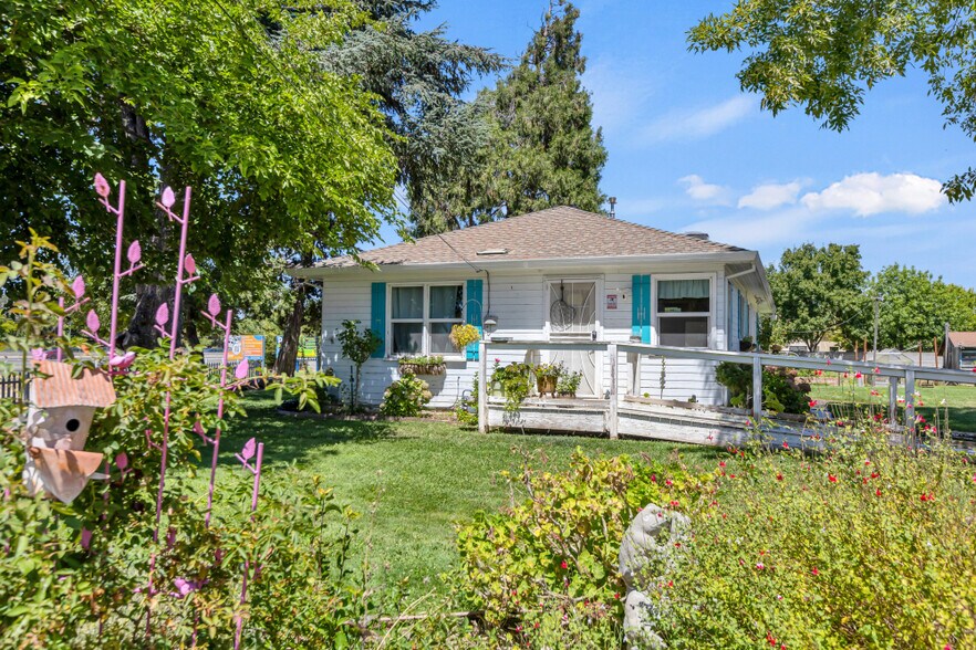 More Photos Of 9455 E Stockton Blvd, Elk Grove Specialty For Sale