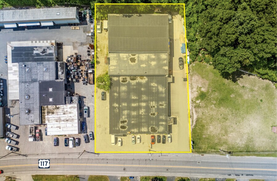 More Photos Of 637 Lancaster St, Leominster Warehouse For Lease