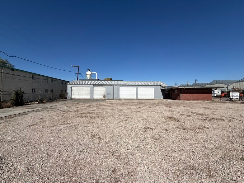 More Photos Of 845 Wyandot St, Denver Warehouse For Lease