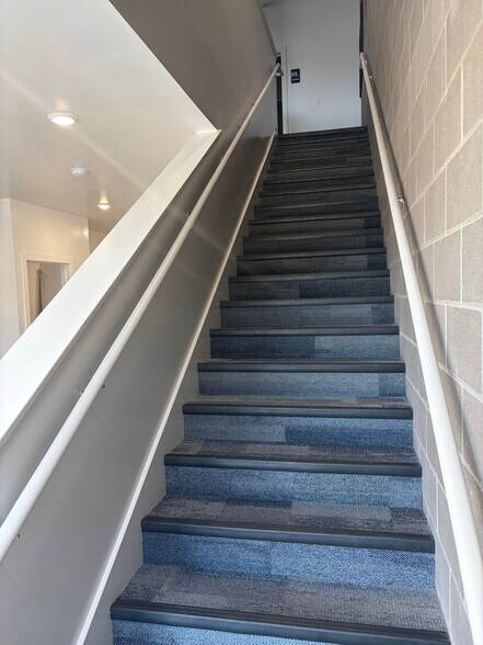 More Photos Of 740 W 500 S, West Bountiful Light Distribution For Lease
