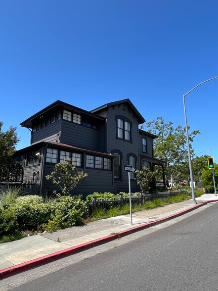 More Photos Of 824 E St, San Rafael Office For Lease