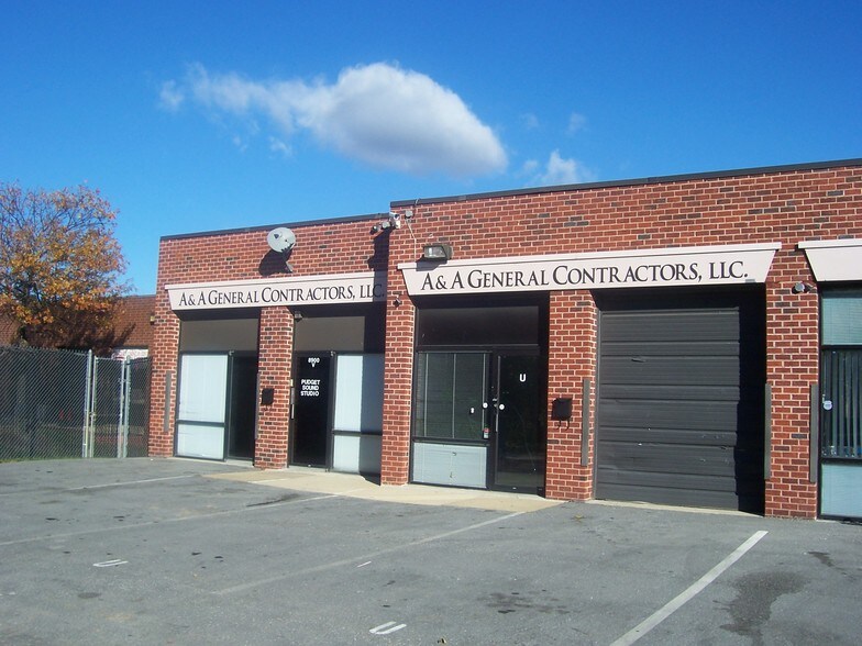 More Photos Of 8900 Edgeworth Dr, Capitol Heights Warehouse For Sale