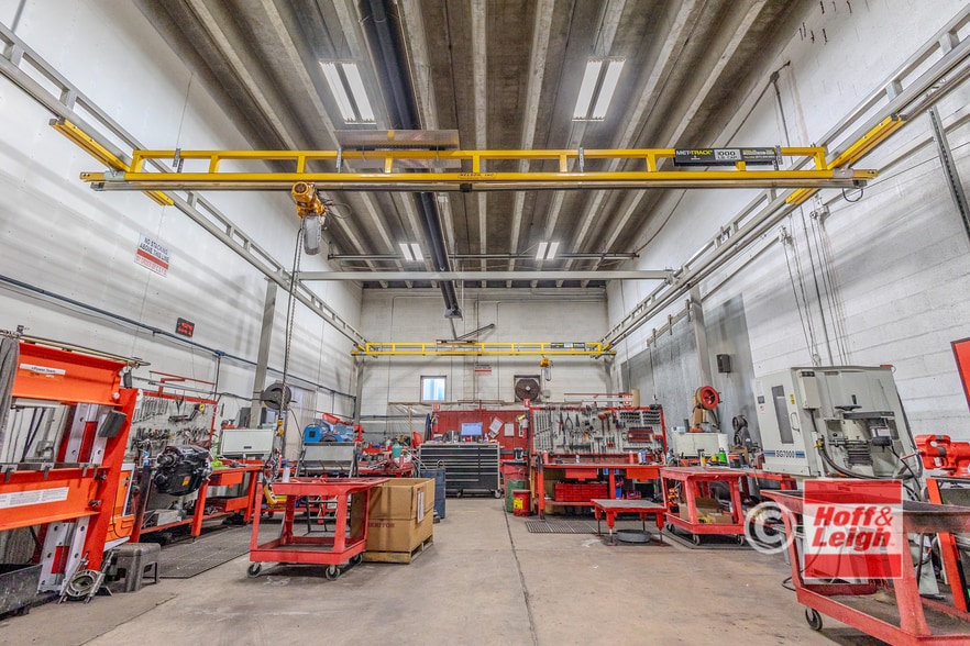 More Photos Of 4440 Mark Dabling Blvd, Colorado Springs Warehouse For Lease