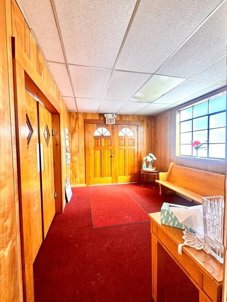 More Photos Of 105 Smith St, Beckley Religious Facility For Sale