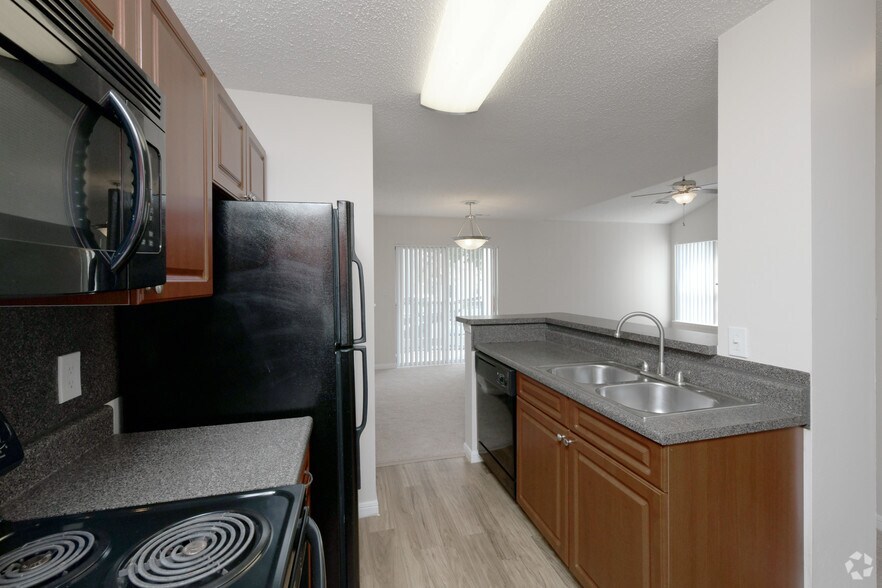More Photos Of 100 Elena St, Cranston Apartments For Sale