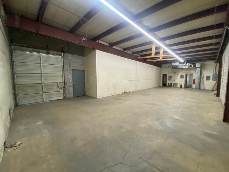 More Photos Of 1441 W 46th Ave, Denver Warehouse For Lease