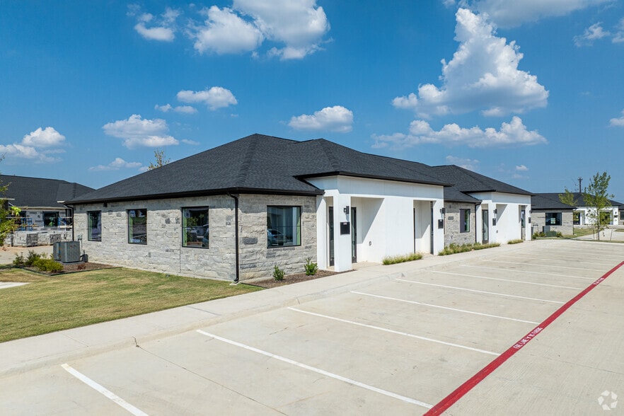 More Photos Of 6000 Alma Rd, McKinney Office For Sale