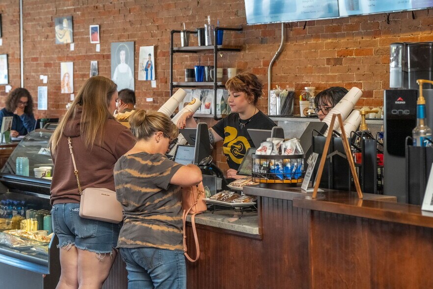 More Photos Of 400 Main St, Longmont Restaurant For Sale