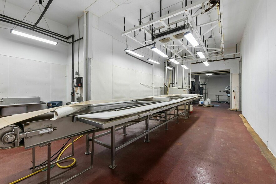 More Photos Of 3006 State Highway FF, Jackson Industrial For Sale