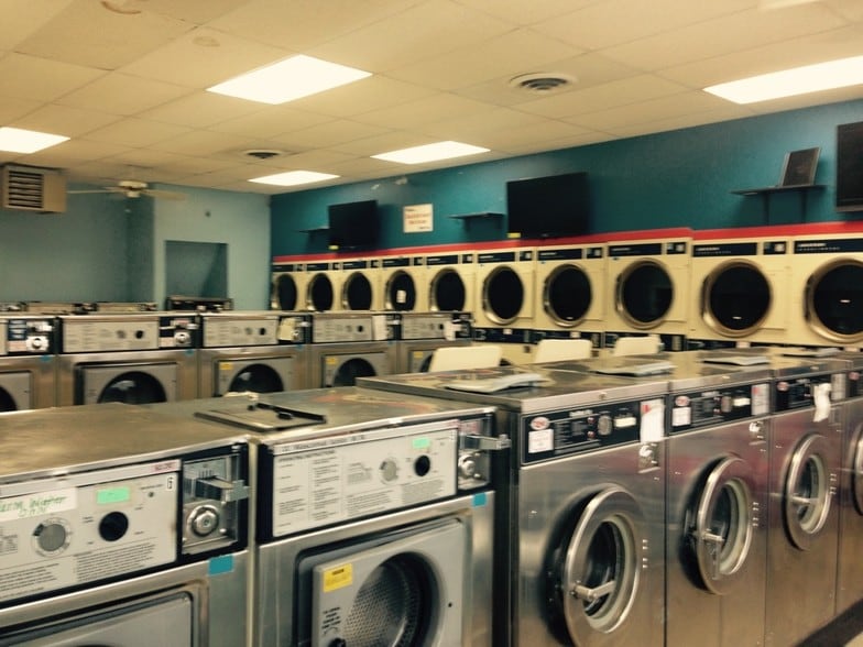 More Photos Of 4035-4047 W 115th St, Alsip Storefront For Lease