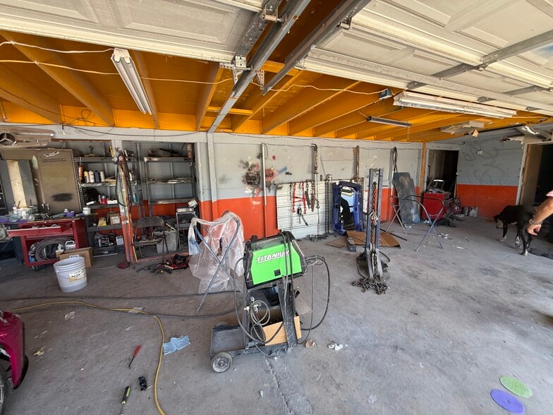 More Photos Of 8326 Alameda Ave, El Paso Auto Repair For Sale