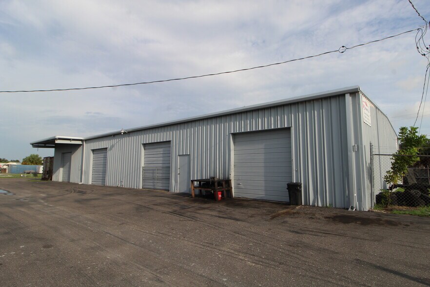 More Photos Of 6023 15th St E, Bradenton Warehouse For Sale