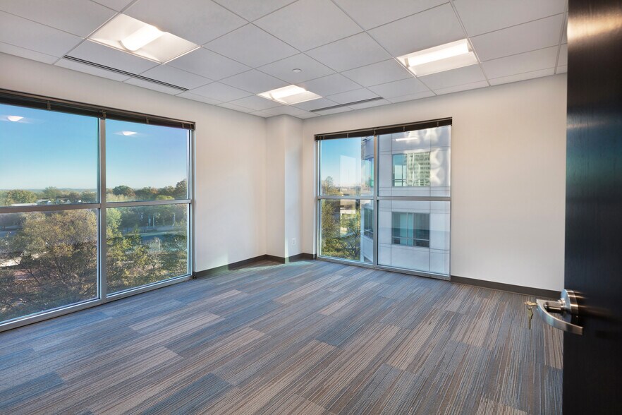 More Photos Of 1 Church St, Rockville Office For Lease