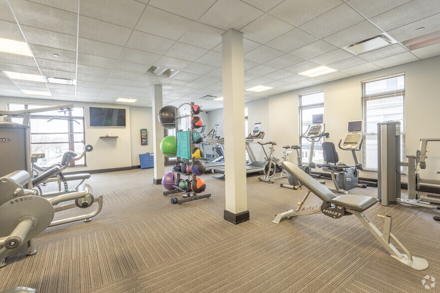 More Photos Of 670 Downey Green, Hampton Apartments For Sale