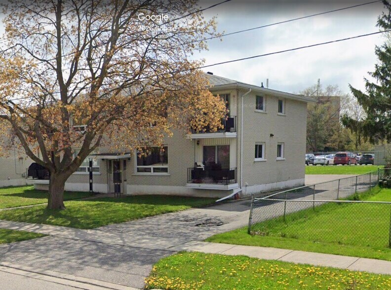 More Photos Of 128 Ninth Av, Brantford Apartments For Sale