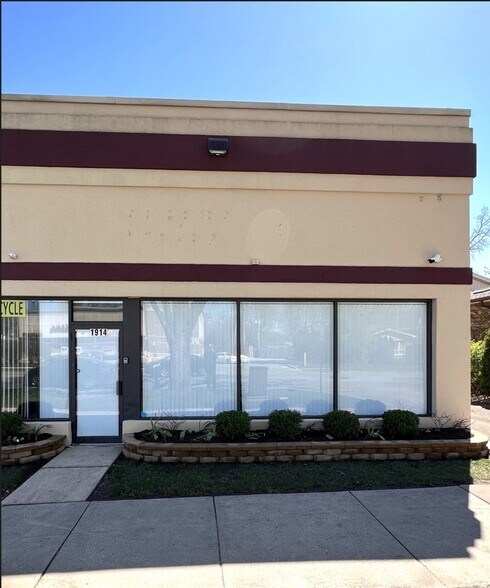 More Photos Of 1906-1914 Main St, Evanston General Retail For Lease