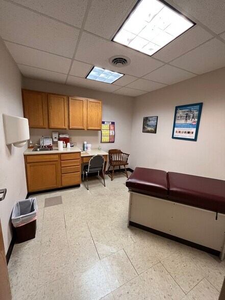 More Photos Of 225 Erdman St, Bangor Freestanding For Lease